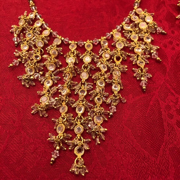 EUC earrings & necklace set - Picture 2 of 11